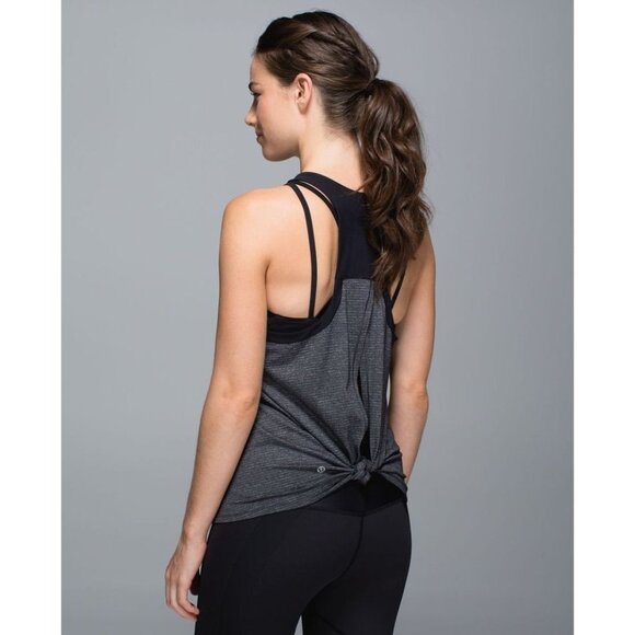 Lululemon women's 8 grey heathered black clip in tank top athletic tie back - Picture 8 of 8